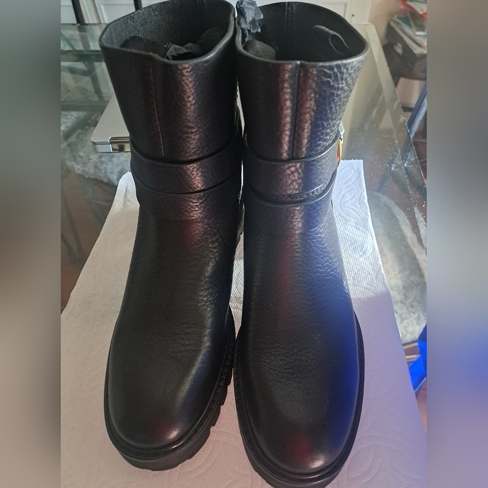 NWT Pedro Garcia leather boots